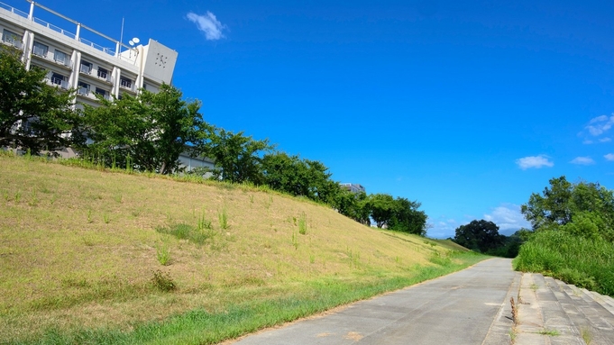 ＜お得なジュージュージュー＞ジューシー陶板焼き・旬の味覚満載ジュー箱・出汁醤油マルジューお土産付！